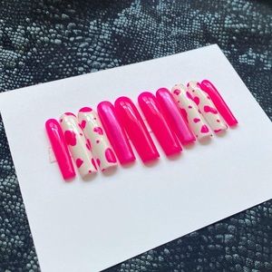 Pink Cow Print Press Ons